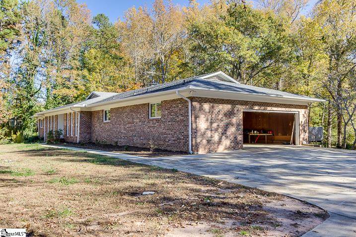 117 Hudson Way Greer, SC 29650 - Photo 3 of 24 Gallery Image 3
