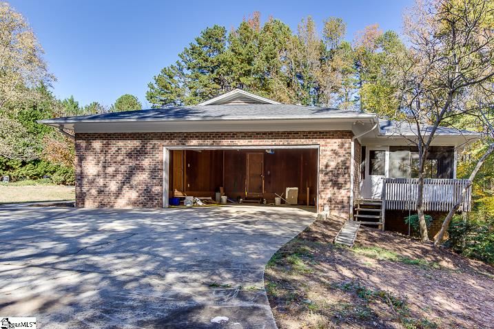 117 Hudson Way Greer, SC 29650 - Photo 4 of 24 Gallery Image 4