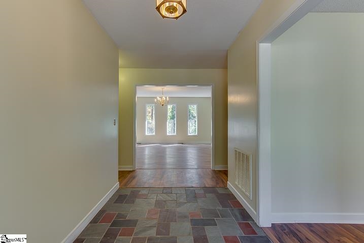 117 Hudson Way Greer, SC 29650 - Photo 10 of 24 Gallery Image 10