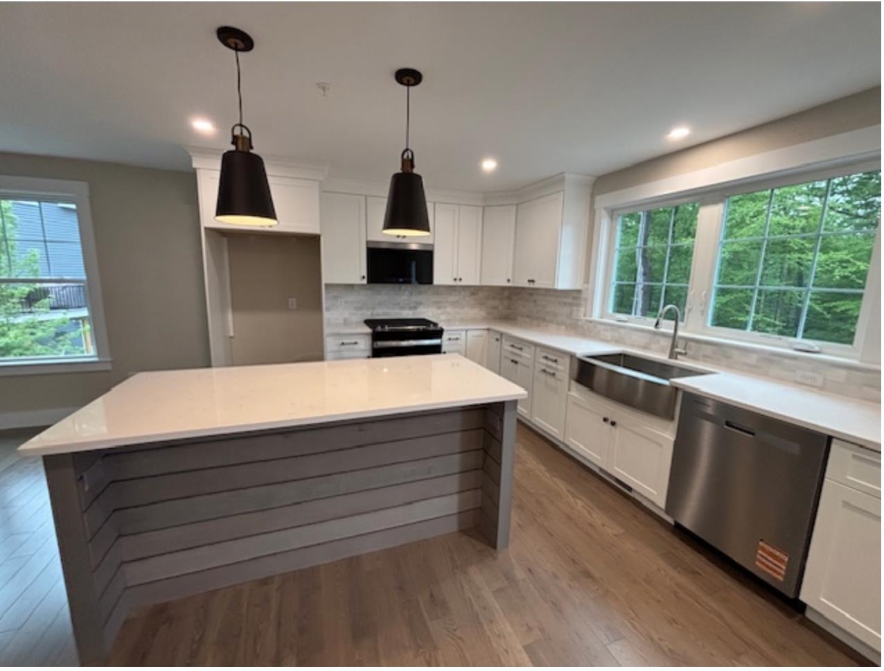 35 Thompson Road, Unit 12 North Hampton, NH 03862 - Photo 4 of 23