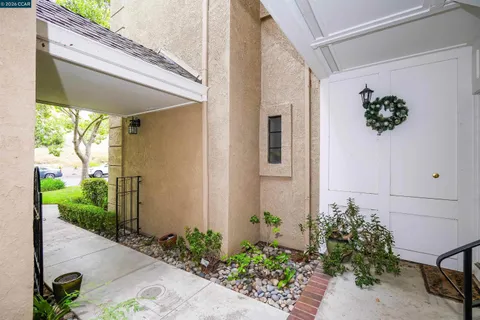 $639,000 | 2020 Canyon Woods Drive, Unit C, San Ramon, CA 94582