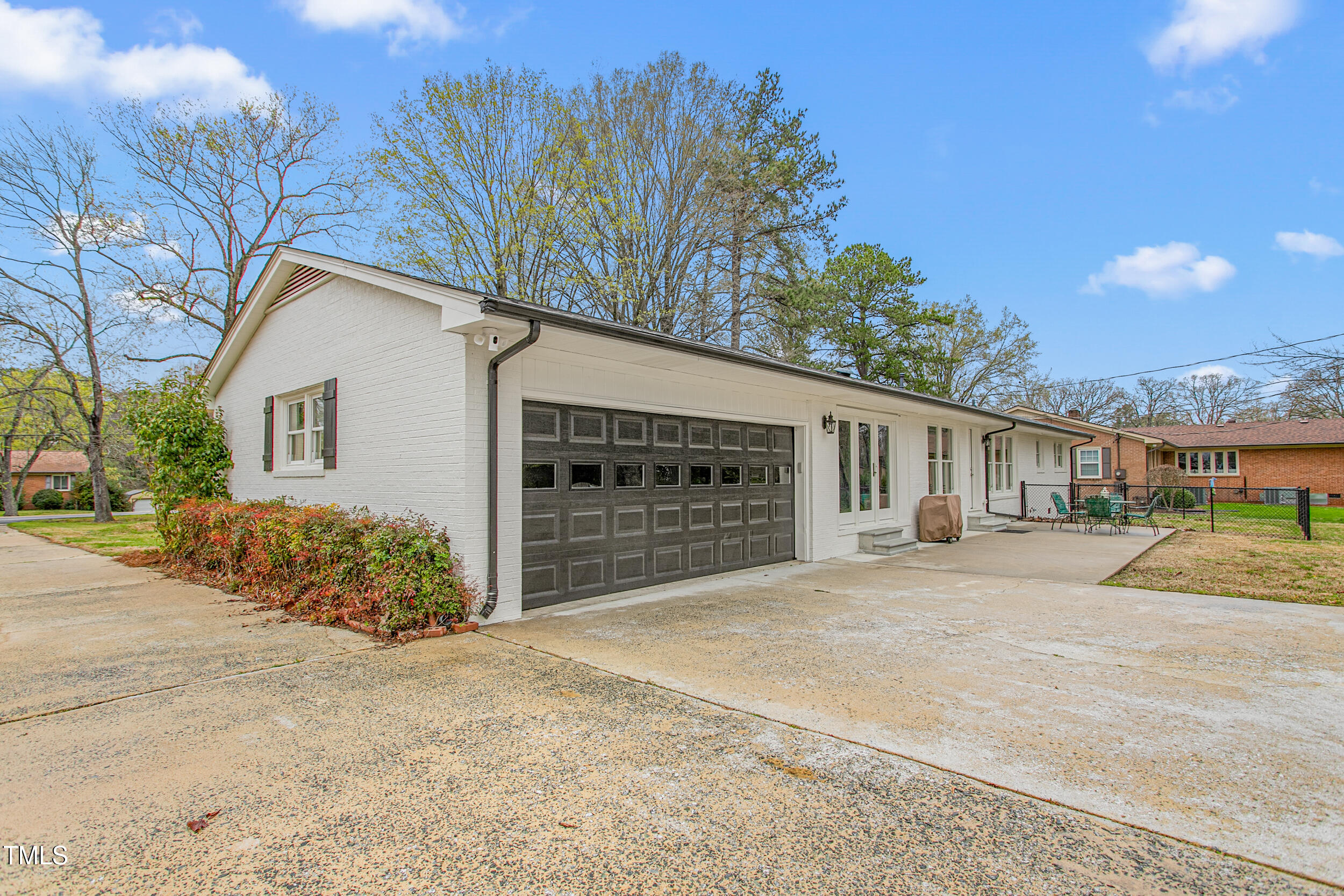 928 Hanford Road Graham, NC 27253 - Photo 42 of 47 Attached garage