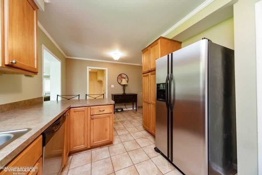 1996 Devonshire Road Bloomfield Hills, MI 48302 - Photo 7 of 22