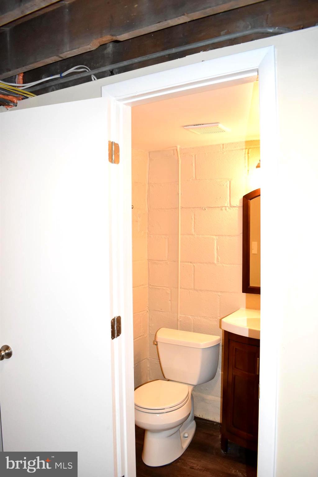5149 Stafford Road Baltimore, MD 21229 - Photo 30 of 33 New Half Bath