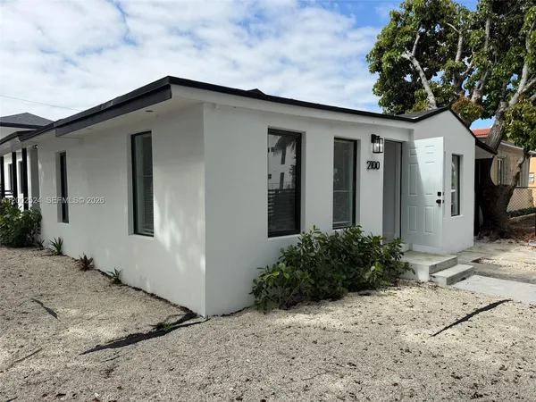 $4,500 | 2100 Southwest 6th Street, Miami, FL 33135