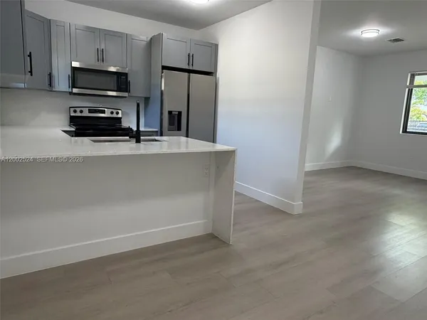 $4,500 | 2100 Southwest 6th Street, Miami, FL 33135