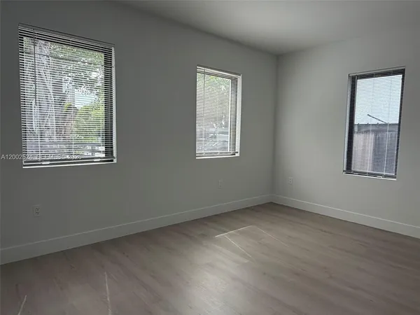 $4,500 | 2100 Southwest 6th Street, Miami, FL 33135