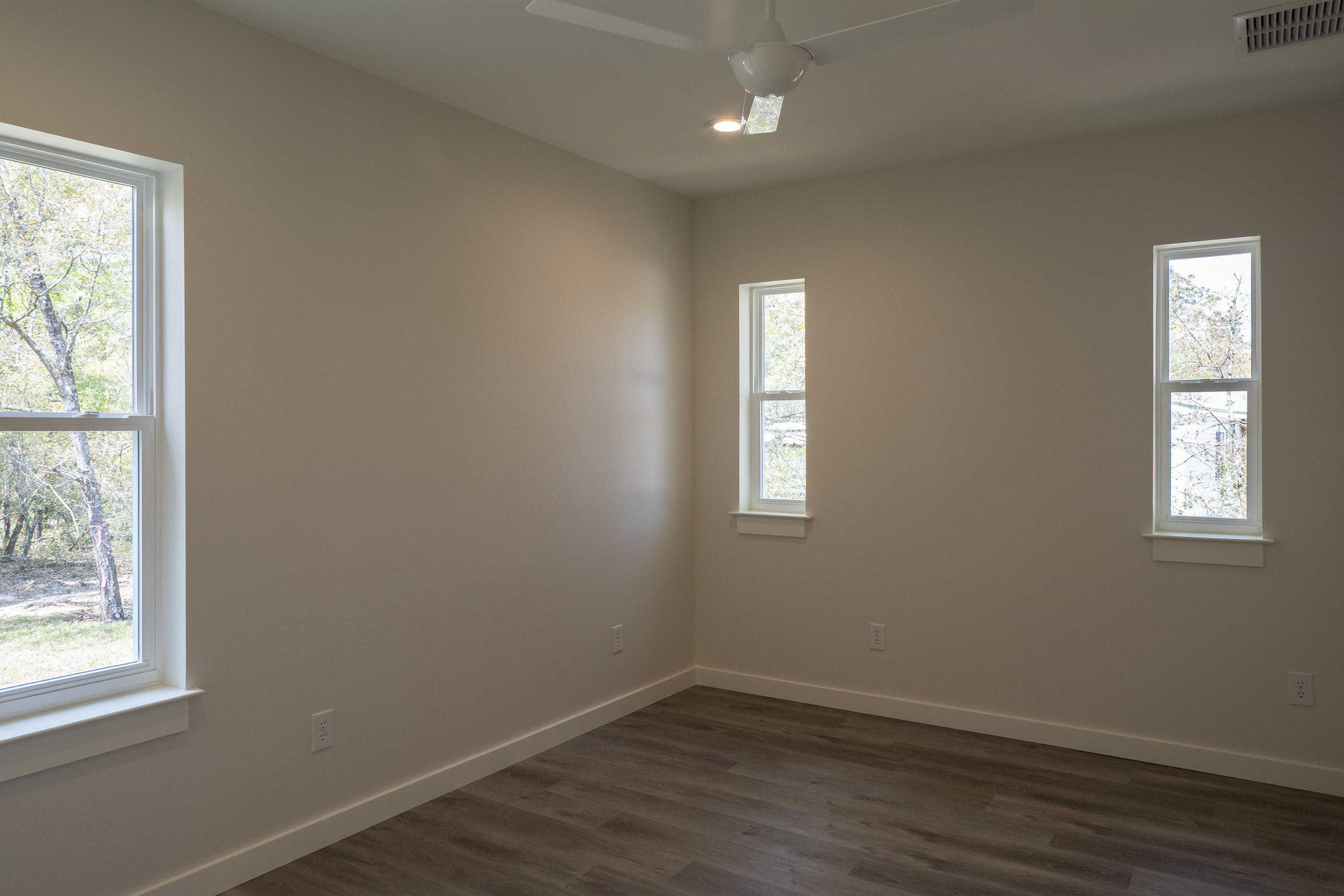 239 West Renoir Road DeFuniak Springs, FL 32433 - Photo 11 of 15 M. Bedroom Pictures of Previous Build