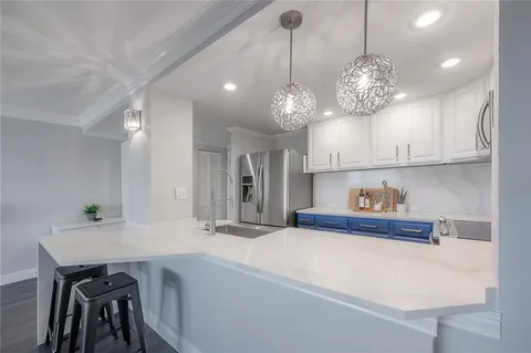 $575,000 | 4141 Bayshore Boulevard, Unit 1003, Tampa, FL 33611