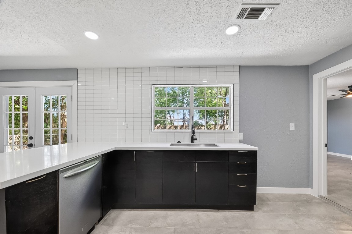 4727 Arvilla Lane Houston, TX 77021 - Photo 16 of 37