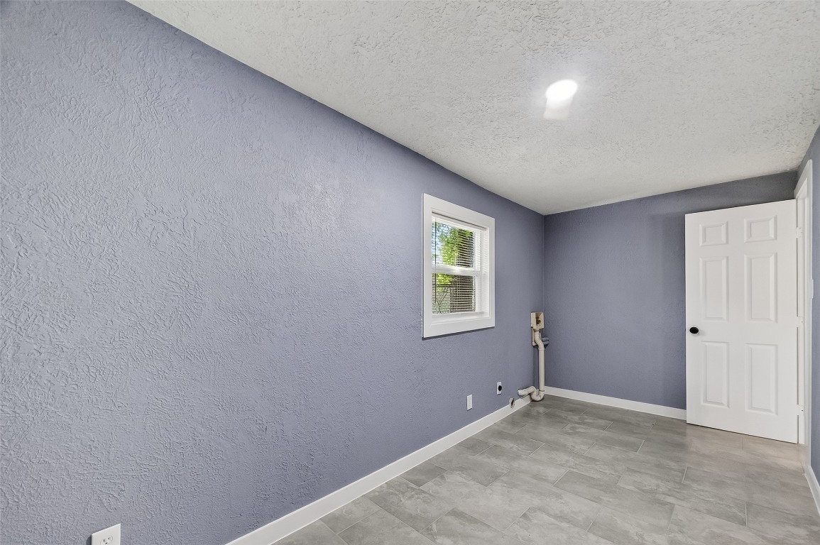 4727 Arvilla Lane Houston, TX 77021 - Photo 28 of 37