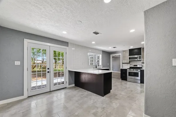 $2,150 | 4727 Arvilla Lane, Houston, TX 77021