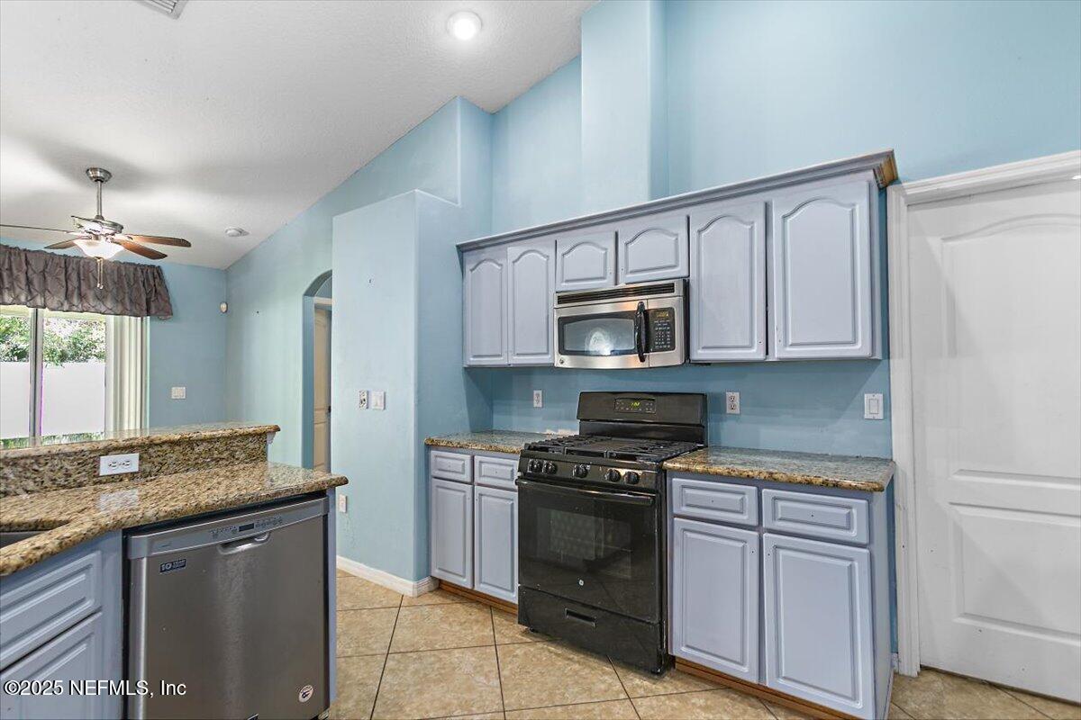170 Secretary Trail Palm Coast, FL 32164 - Photo 11 of 22 11-Kitchen
