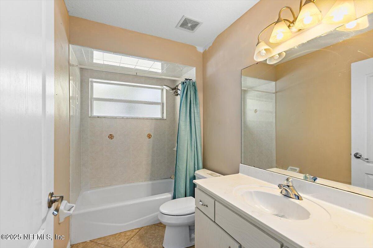 170 Secretary Trail Palm Coast, FL 32164 - Photo 15 of 22 19-Bathroom