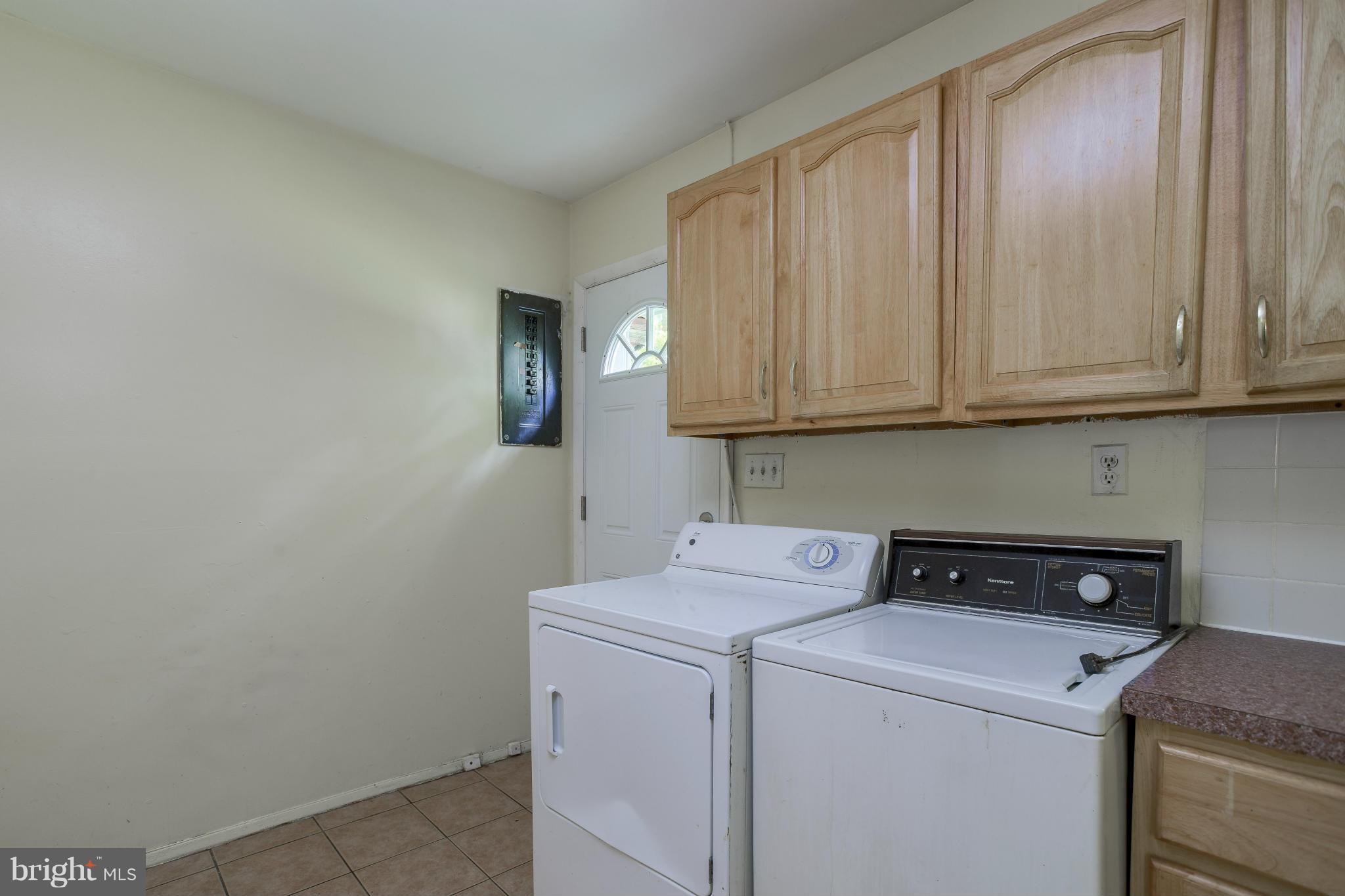 7157 Fairbrook Road Baltimore, MD 21244 - Photo 15 of 27 Interior (General)