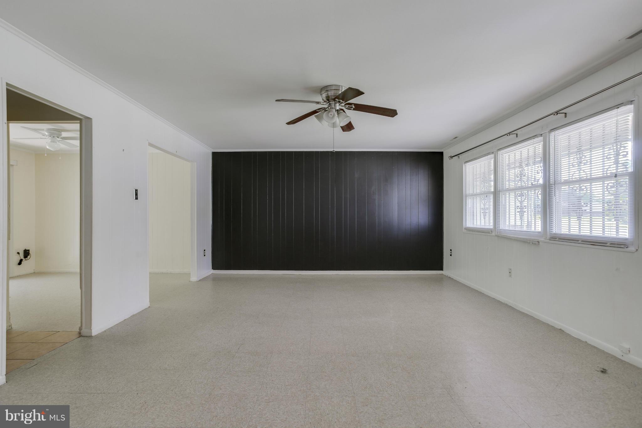 7157 Fairbrook Road Baltimore, MD 21244 - Photo 7 of 27 Living Room