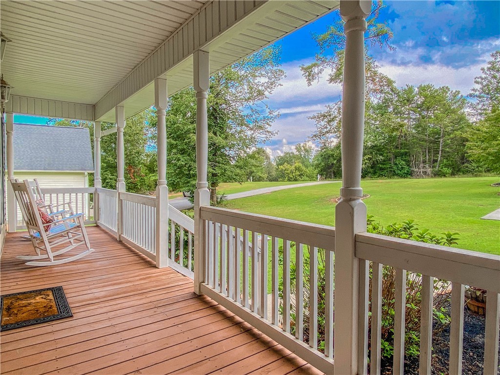 1545 Davis Creek Road Seneca, SC 29678 - Photo 7 of 44 Gallery Image 7