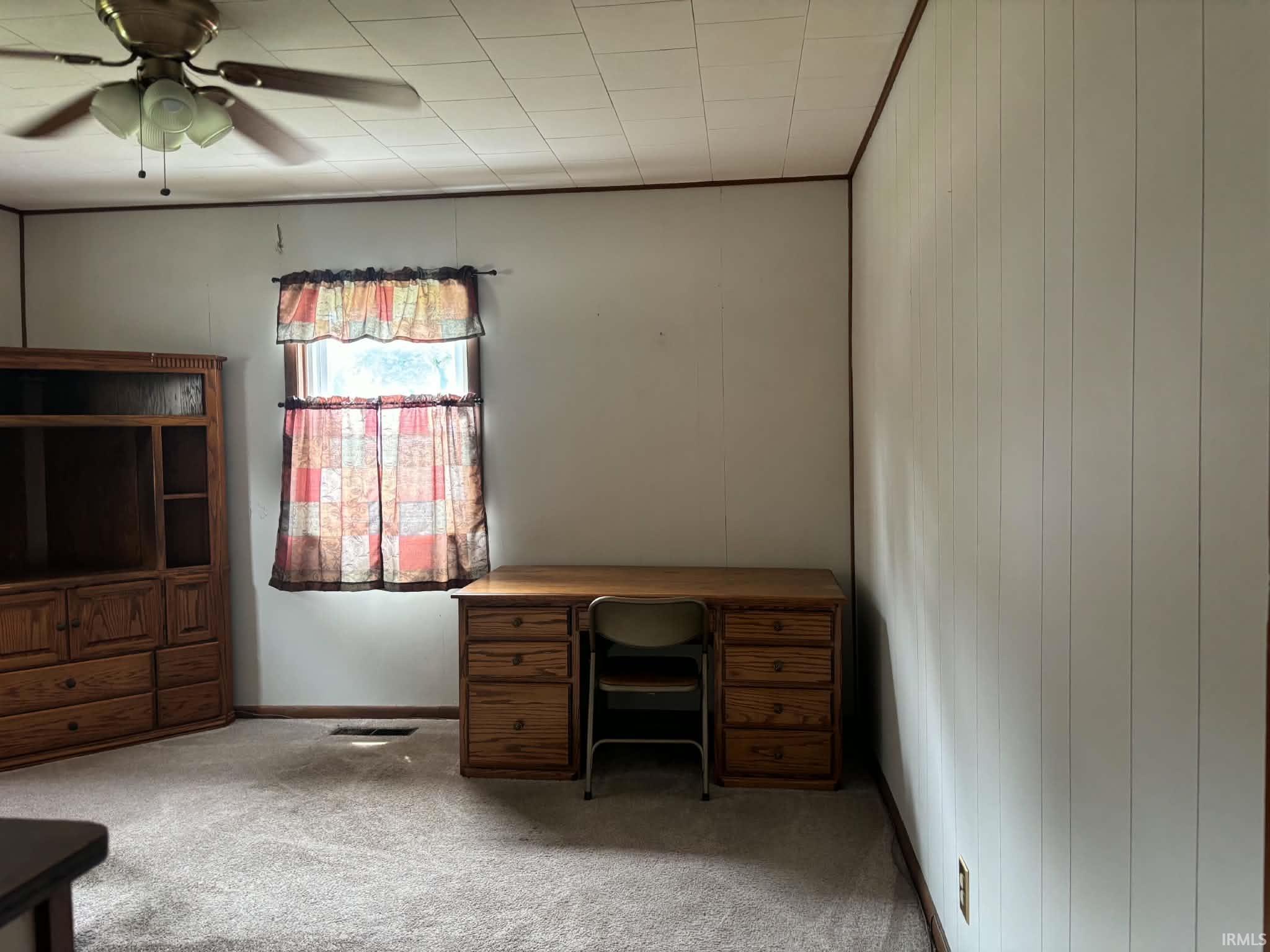 1107 State Street Washington, IN 47501 - Photo 11 of 20 Gallery Image 11