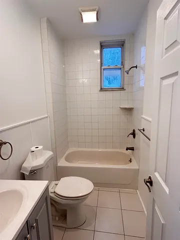 $2,400 | 1302 67th Street, Unit 1, North Bergen, NJ 07047