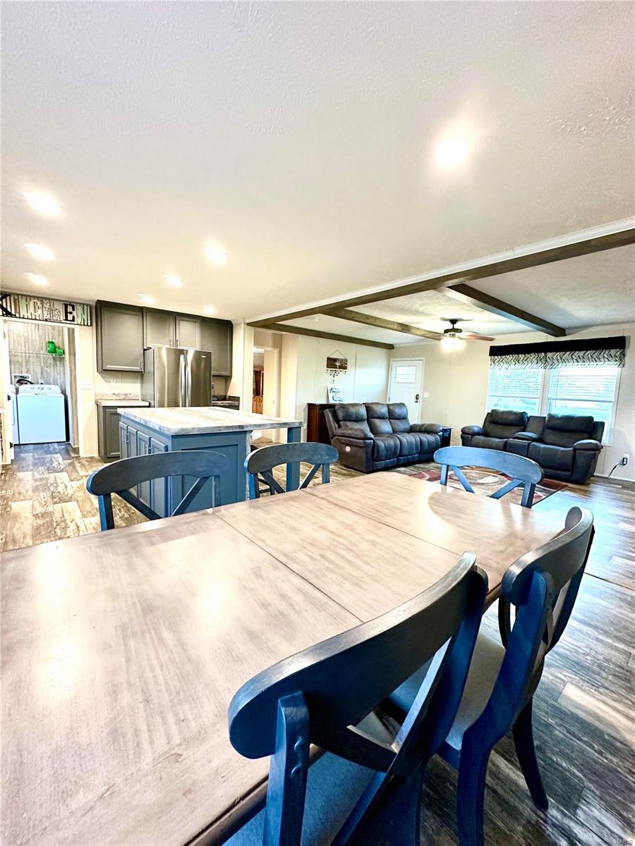 12036 Highway 28 Vichy, MO 65580 - Photo 11 of 32