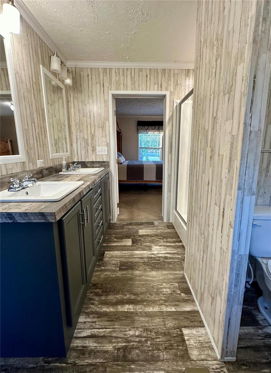 12036 Highway 28 Vichy, MO 65580 - Photo 14 of 32