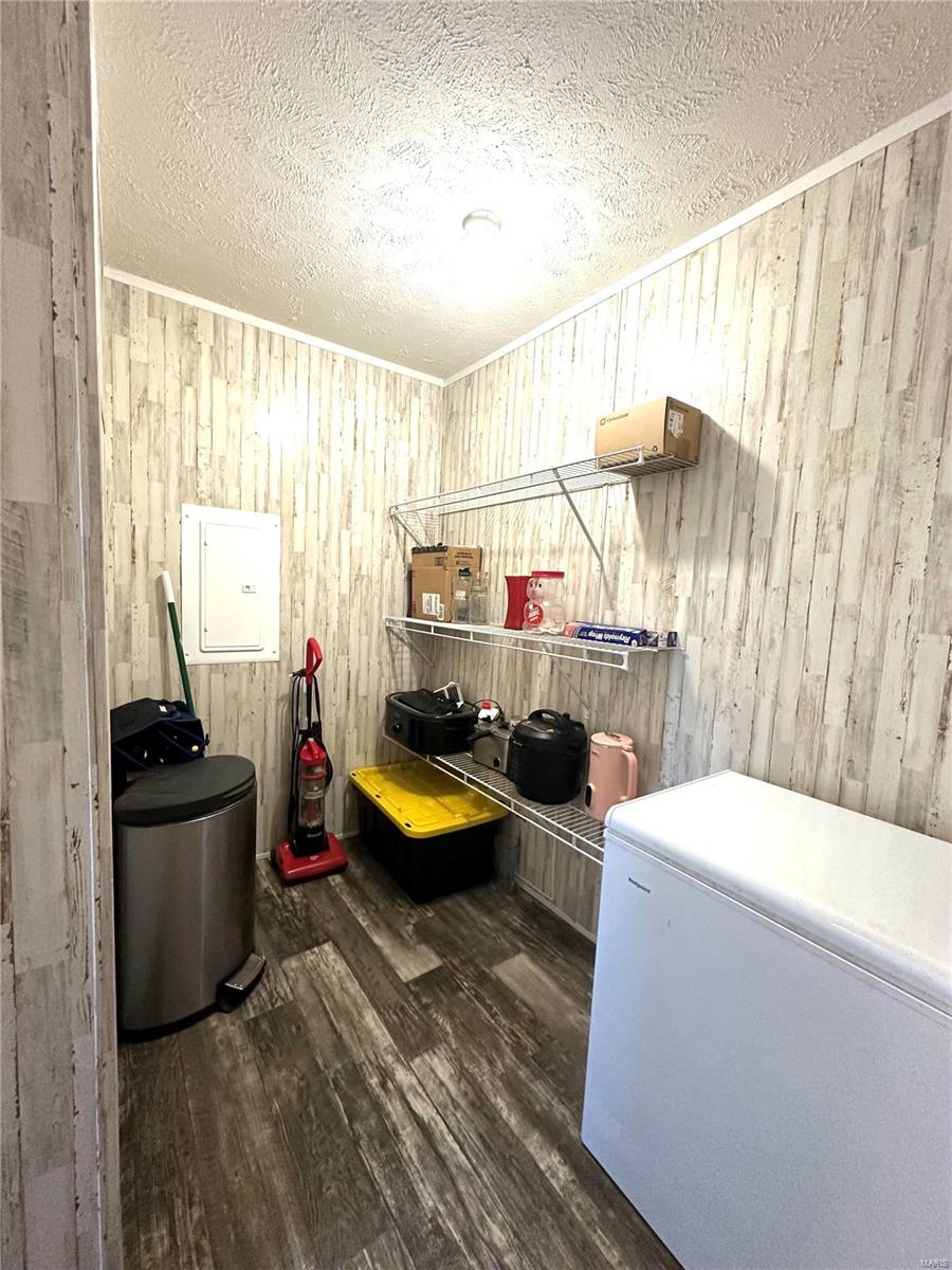 12036 Highway 28 Vichy, MO 65580 - Photo 25 of 32