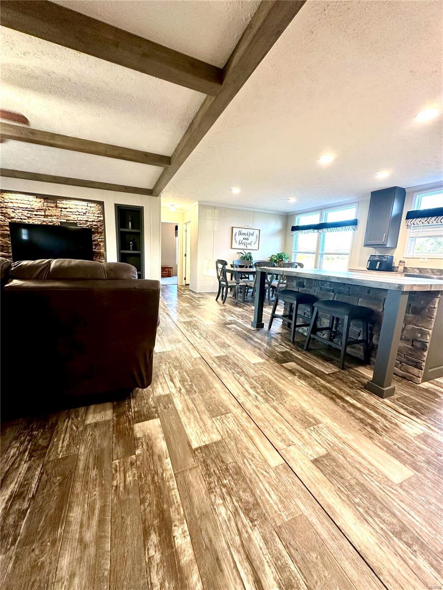 12036 Highway 28 Vichy, MO 65580 - Photo 26 of 32