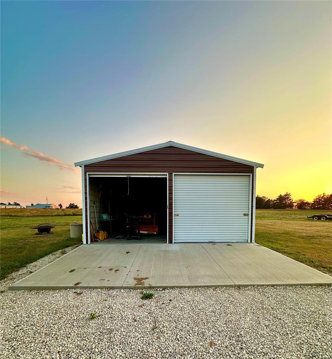 12036 Highway 28 Vichy, MO 65580 - Photo 3 of 32