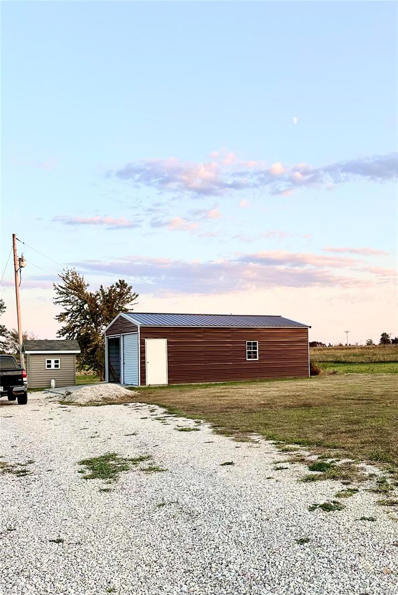 12036 Highway 28 Vichy, MO 65580 - Photo 4 of 32