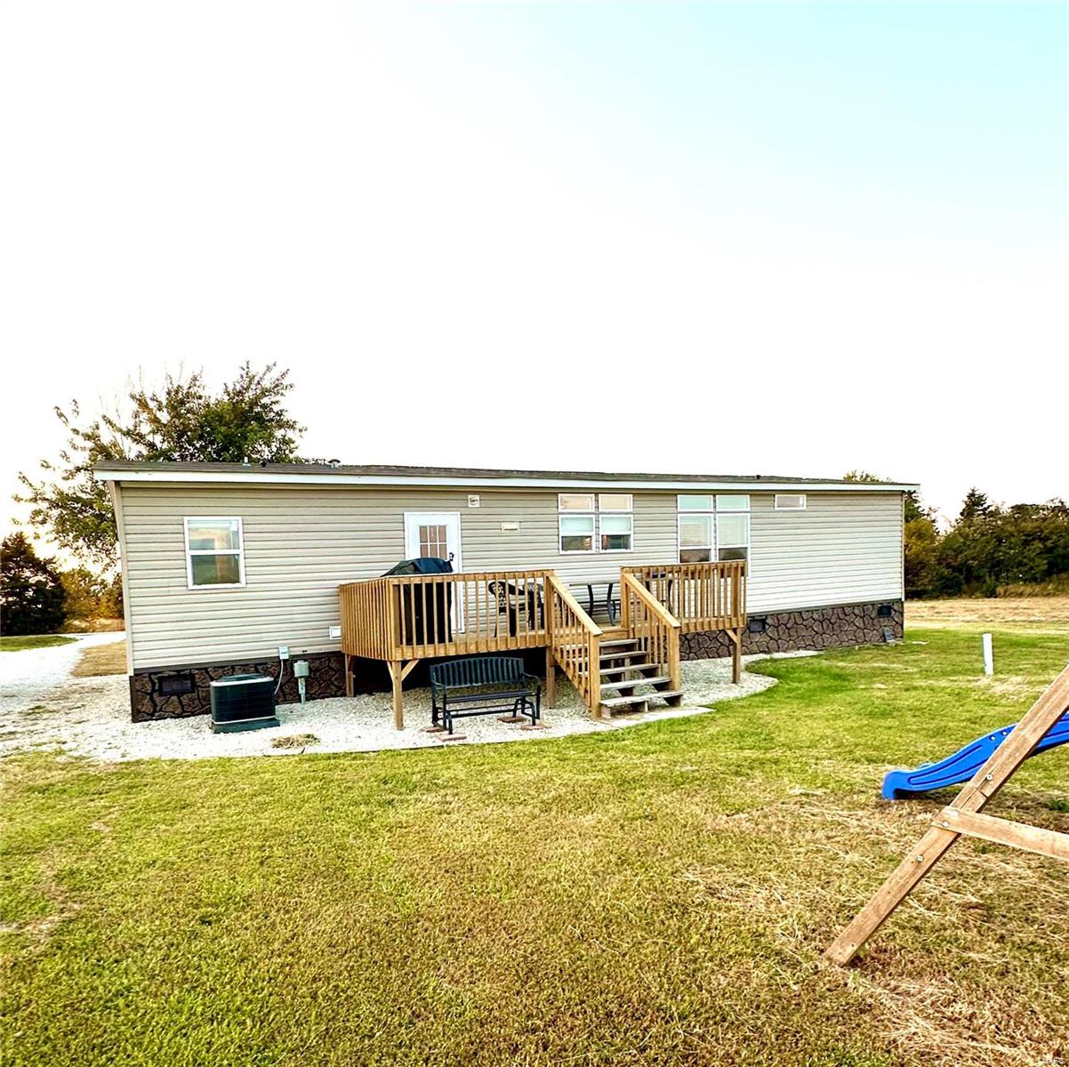 12036 Highway 28 Vichy, MO 65580 - Photo 5 of 32