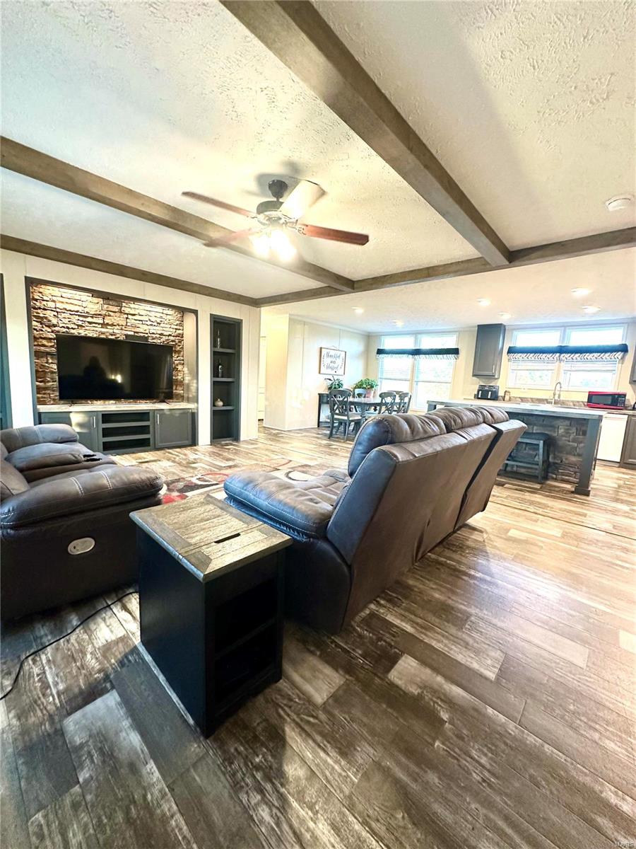 12036 Highway 28 Vichy, MO 65580 - Photo 6 of 32