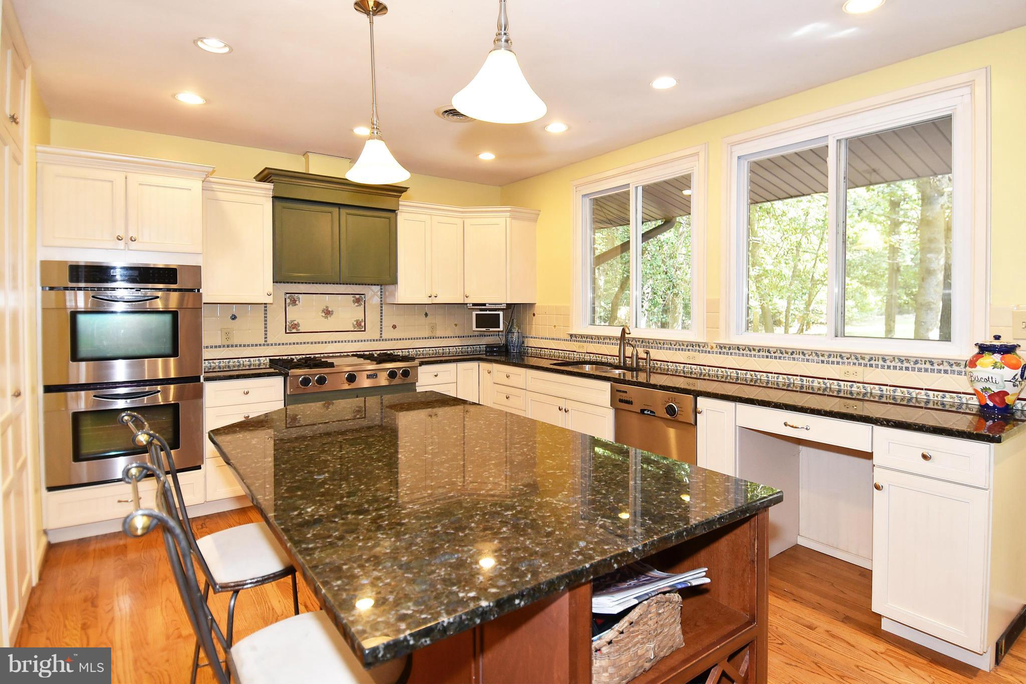 820 Bryan Point Road Accokeek, MD 20607 - Photo 6 of 30 Kitchen
