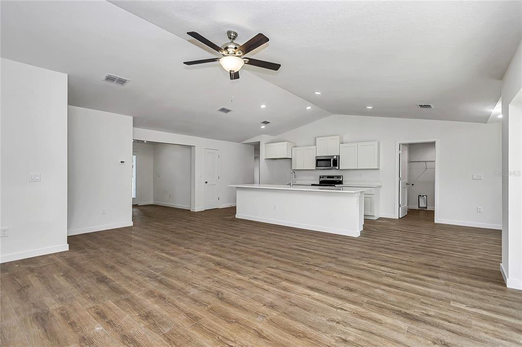 6951 Southwest 151 Loop Ocala, FL 34473 - Photo 12 of 40 Gallery Image 12
