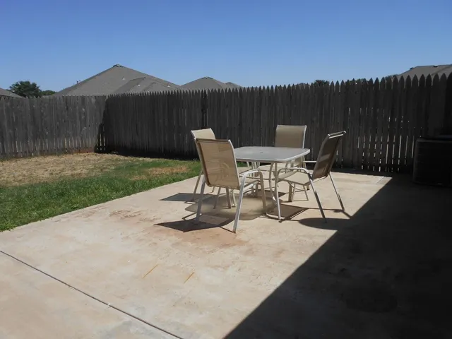 $1,100 | 808 North Evanston Avenue, Unit A, Lubbock, TX 79416