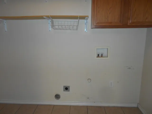 $1,100 | 808 North Evanston Avenue, Unit A, Lubbock, TX 79416