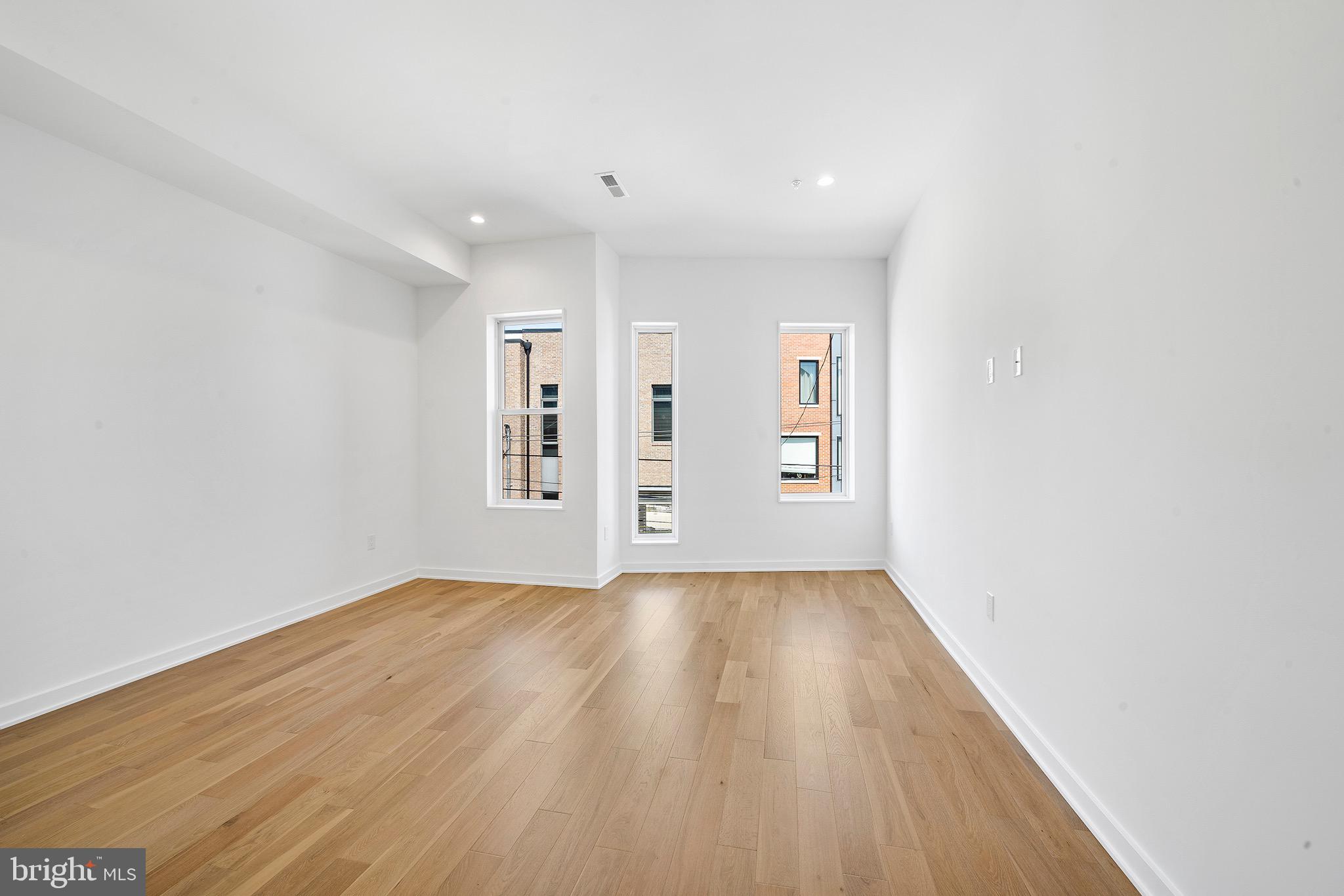 240 Tasker Street Philadelphia, PA 19148 - Photo 20 of 39 Gallery Image 20