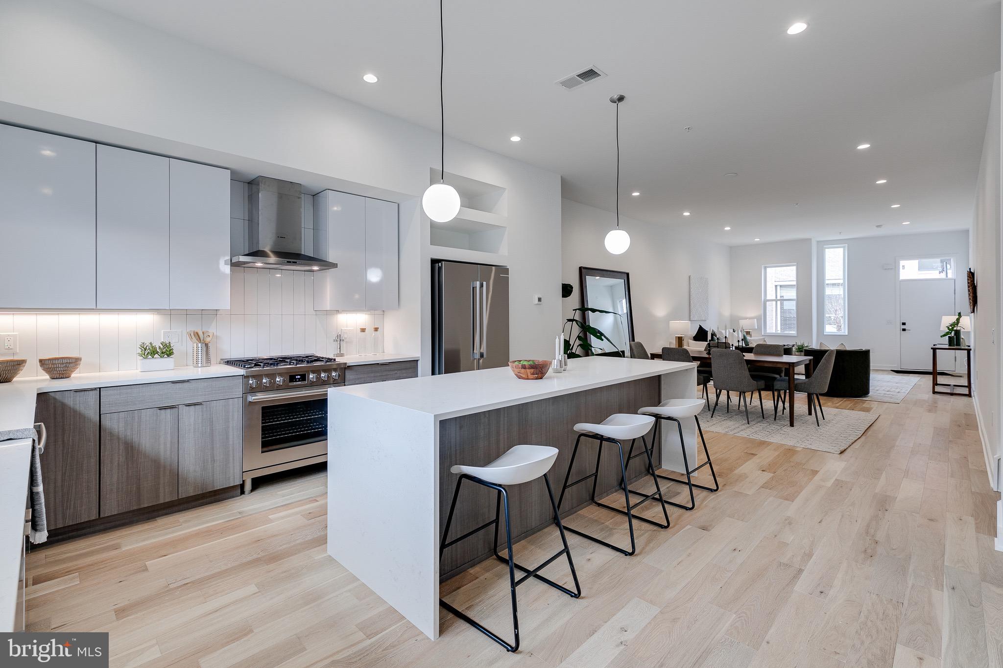 240 Tasker Street Philadelphia, PA 19148 - Photo 8 of 39 Gallery Image 8