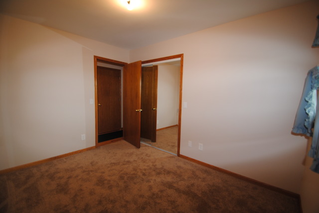 17676 Frazier Road Sandwich, IL 60548 - Photo 15 of 25 a view of an empty room