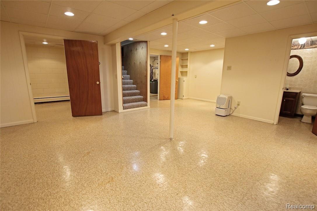 12254 Hill Road Goodrich, MI 48438 - Photo 26 of 52 26) Basement.jpg