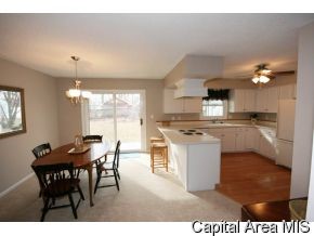 604 Magnolia Drive Rochester, IL 62563 - Photo 4 of 12