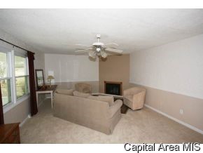 604 Magnolia Drive Rochester, IL 62563 - Photo 6 of 12
