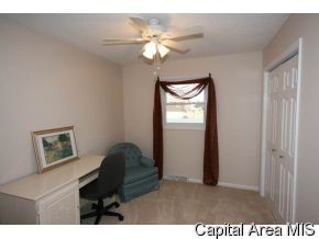 604 Magnolia Drive Rochester, IL 62563 - Photo 10 of 12