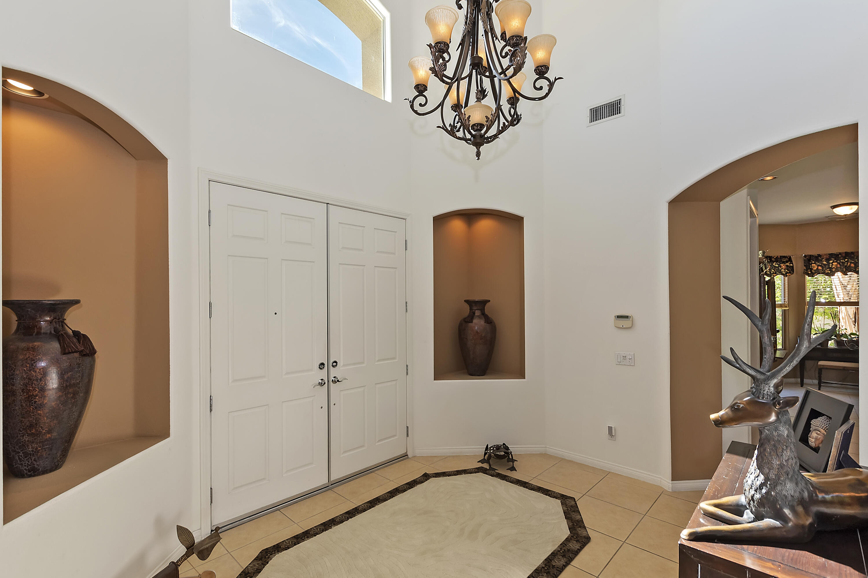 60 Victor Hugo Road Rancho Mirage, CA 92270 - Photo 7 of 44 a room with gym equipment