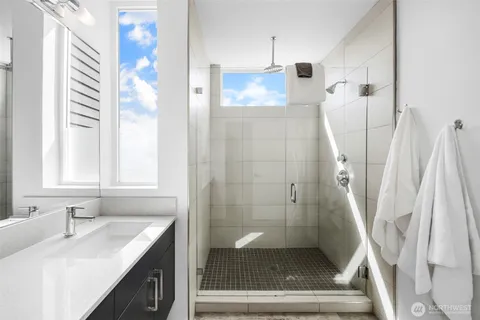 $899,000 | 1415 East Fir Street, Seattle, WA 98122