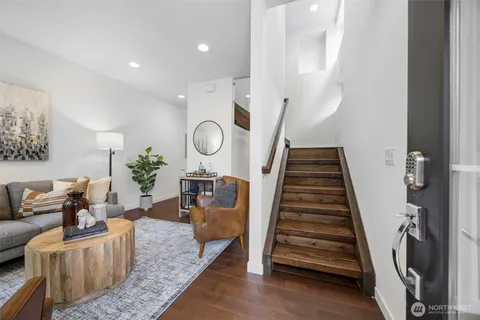 $899,000 | 1415 East Fir Street, Seattle, WA 98122