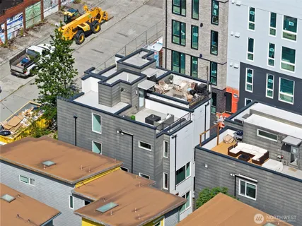 $899,000 | 1415 East Fir Street, Seattle, WA 98122