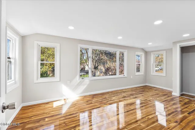 $269,900 | 2112 Gray Street, Rotterdam, NY 12306