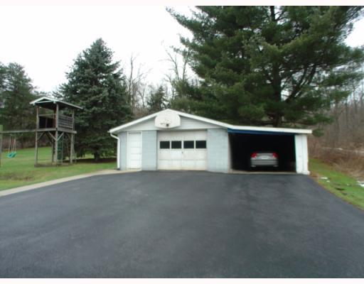 549 Bitner Road Dunbar, PA 15431 - Photo 2 of 18 Parking Lot/Garage.