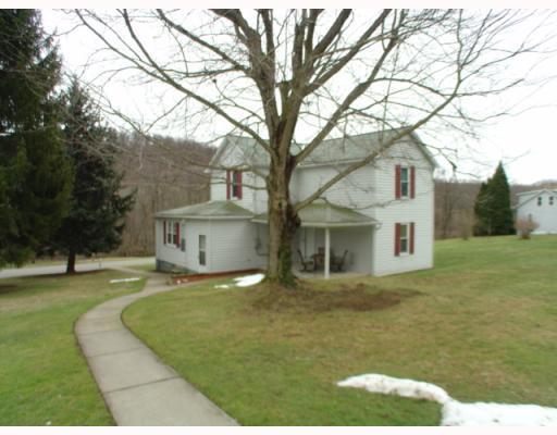 549 Bitner Road Dunbar, PA 15431 - Photo 5 of 18 Exterior Back.