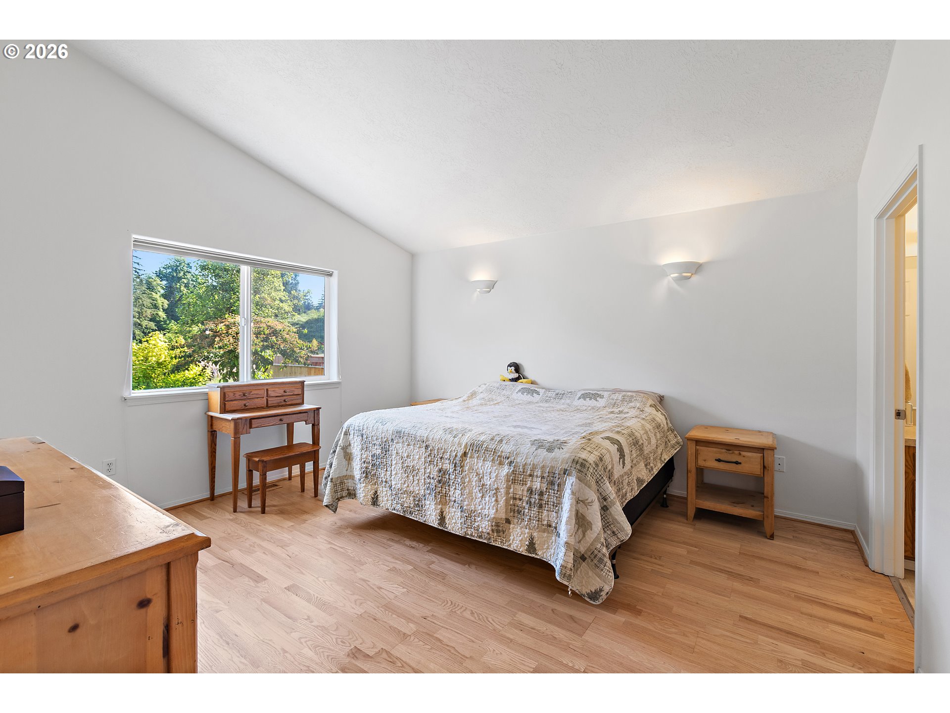 38984 Jerger Street Sandy, OR 97055 - Photo 15 of 25 Bedroom, Primary